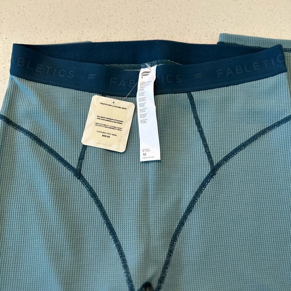 NWT Fabletics Waffle Leggings Arctic Wave/Midnight Wave- Med - Picture 4 of 6